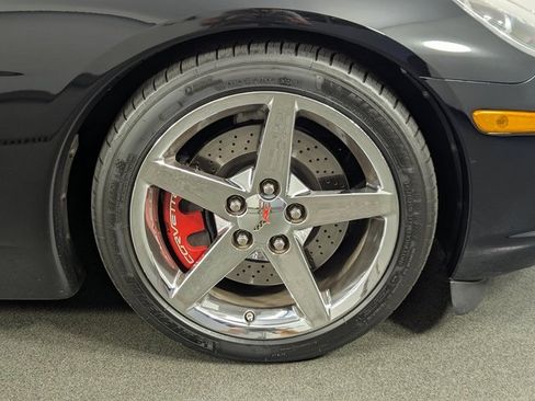 Used 2006 Chevrolet Corvette Convertible w/ Preferred Equipment Group image 19