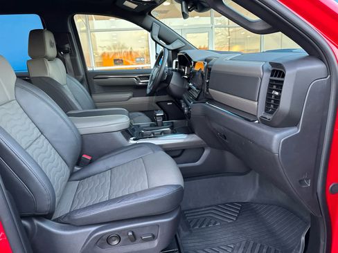 Used 2024 Chevrolet Silverado 1500 ZR2 w/ ZR2 Bison Edition image 4