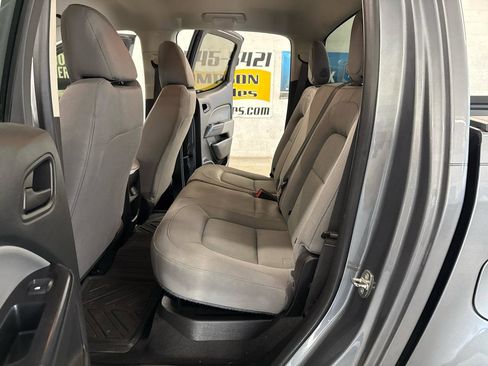 Used 2022 Chevrolet Colorado W/T w/ WT Convenience Package AWD/4WD image 78