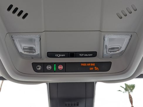 Certified 2022 GMC Terrain SLE w/ Driver Convenience Package FWD image 30