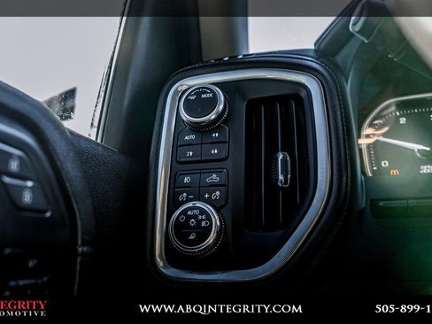 Used 2022 GMC Sierra 3500 Denali w/ Denali Ultimate Package image 23