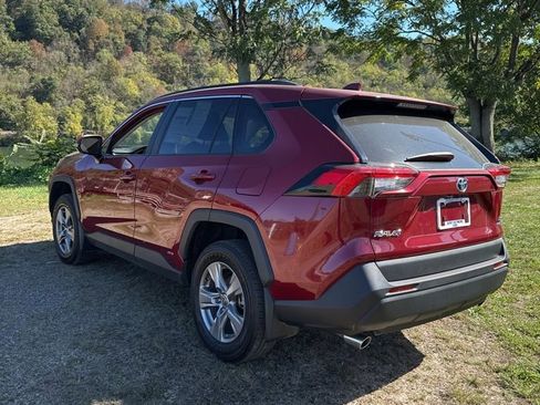 Used 2023 Toyota RAV4 LE image 3