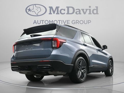 Used 2025 Ford Explorer ST-Line w/ Premium Package RWD image 31