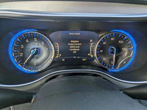 New 2026 Chrysler Pacifica Limited image 11