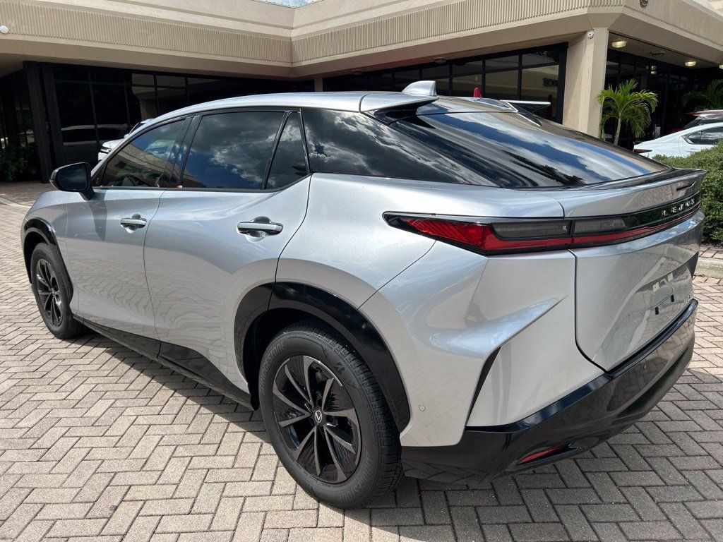 Used 2026 Lexus RZ 350e 2WD w/ Convenience Package image 5