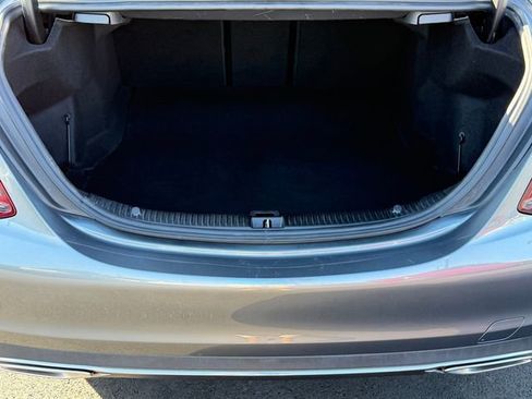 Used 2020 Mercedes-Benz C 300 Sedan image 4
