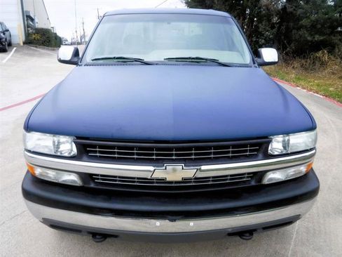 Used 2002 Chevrolet Silverado 1500 LS w/ Off-Road Skid Plate Pkg image 14