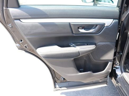 Used 2018 Honda CR-V LX image 13