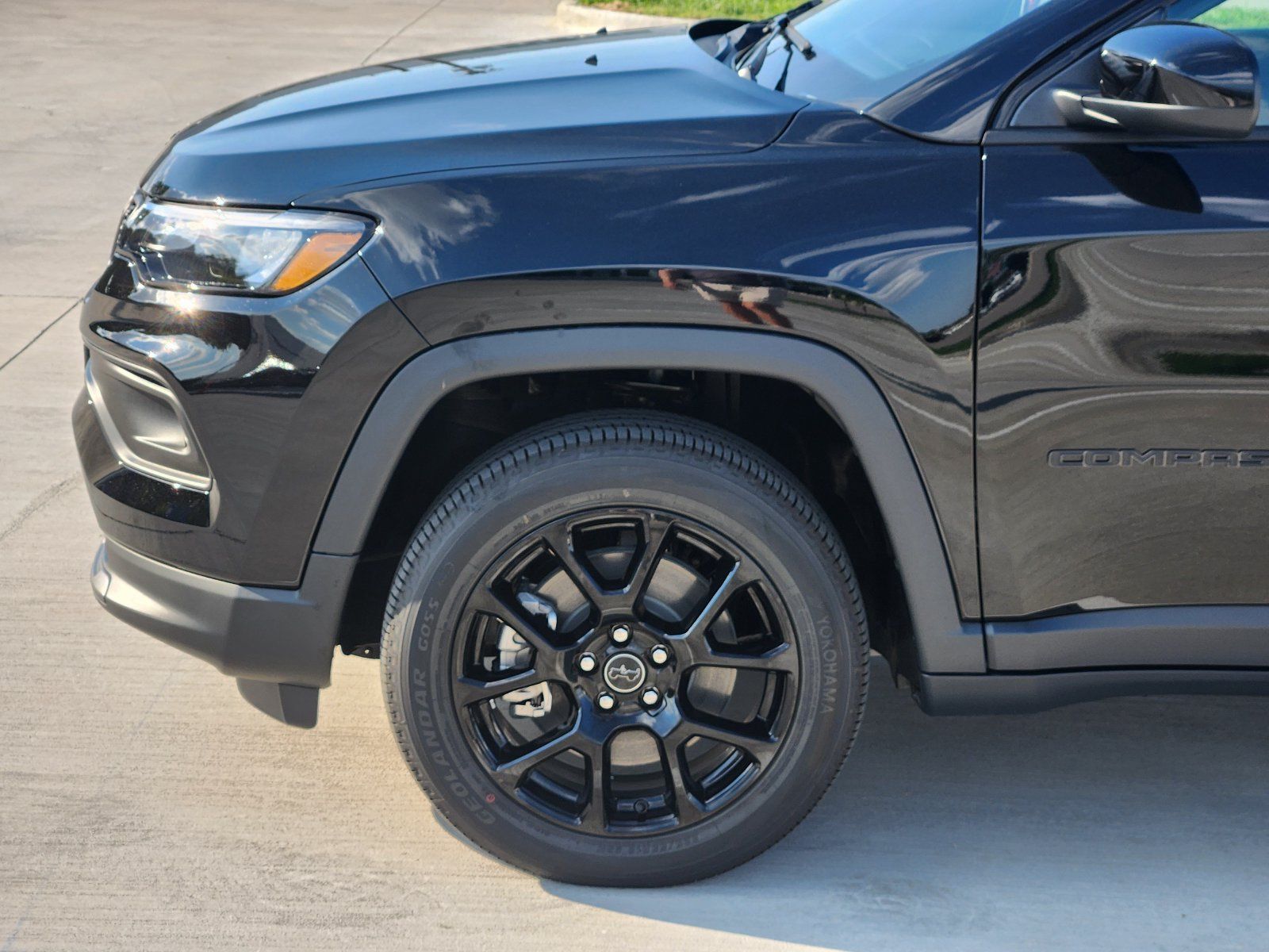 New 2026 Jeep Compass Latitude AWD/4WD image 10