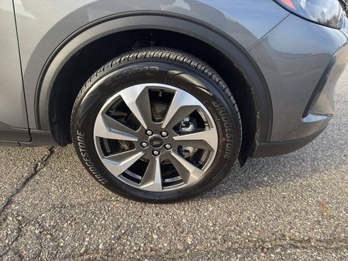 Used 2025 Ford Escape Platinum image 12