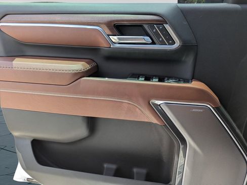 Used 2025 GMC Sierra 3500 Denali Ultimate image 18