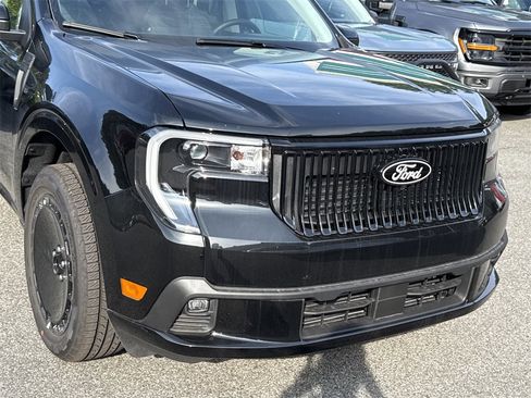 New 2025 Ford Maverick Lobo image 8