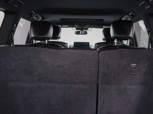 Used 2024 Nissan Armada SL w/ Midnight Edition Package image 32