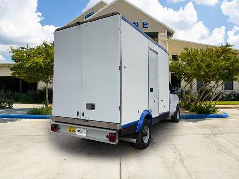 Used 2024 Ford E-350 and Econoline 350 Super Duty w/ Power Windows & Locks Group RWD image 5