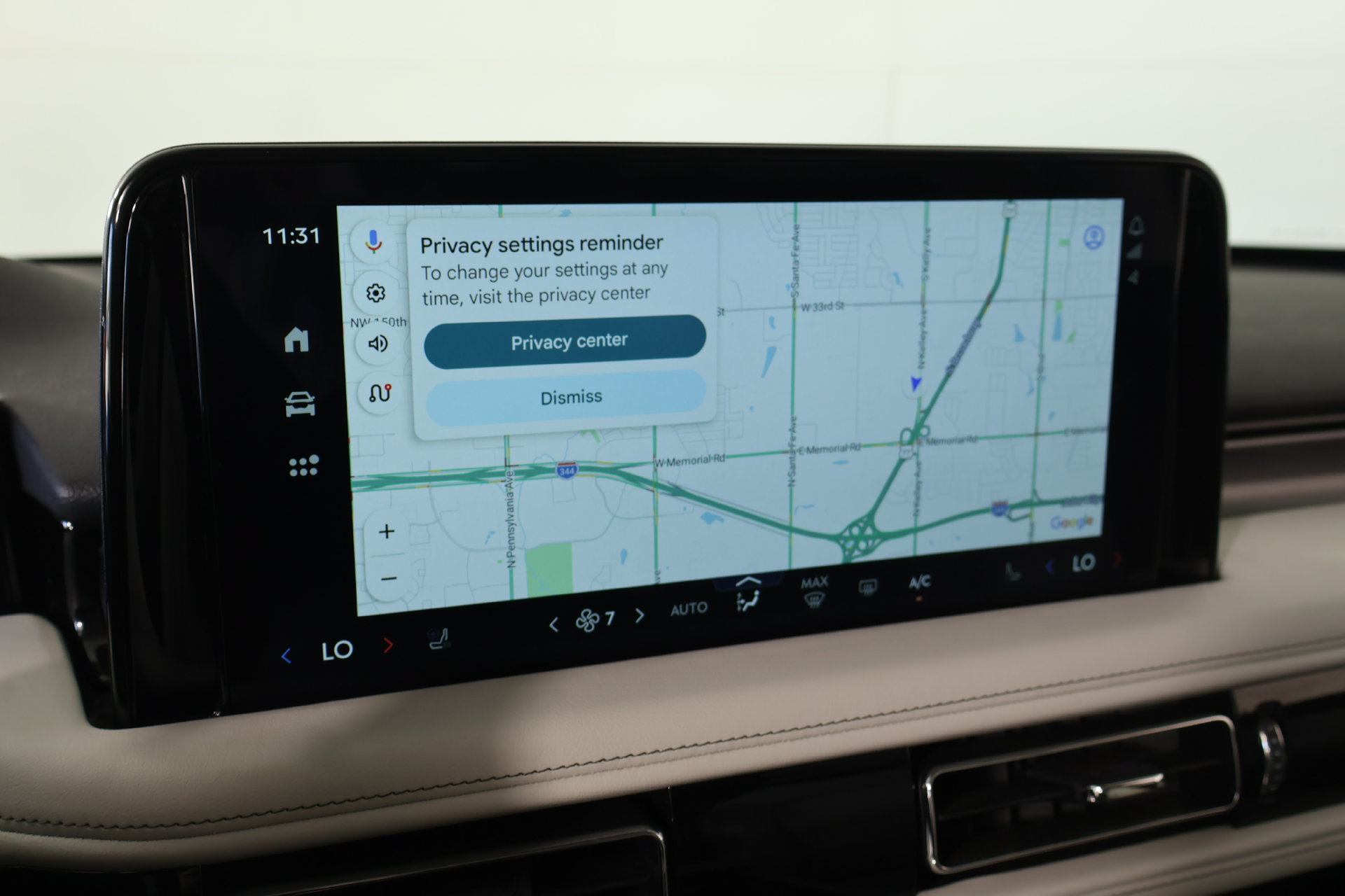 Used 2025 Lincoln Aviator 2WD w/ Jet Appearance Package image 6