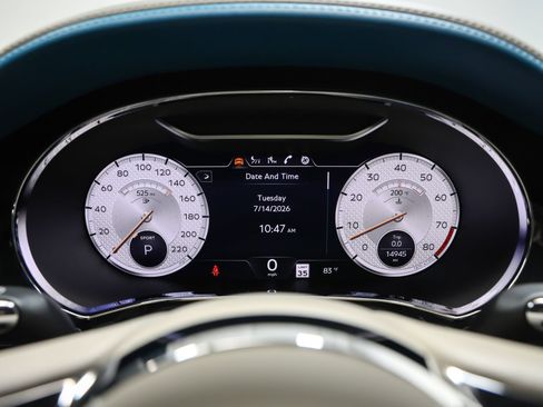Used 2022 Bentley Continental GT AWD/4WD image 52