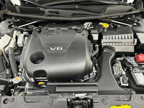 Used 2023 Nissan Maxima SL FWD image 30