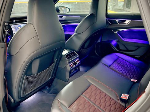 Used 2025 Audi RS 6 performance image 19