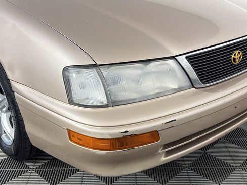 Used 1996 Toyota Avalon XL FWD image 11