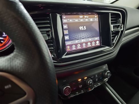 Used 2021 Dodge Durango SXT image 27