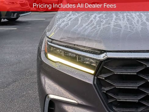 Used 2025 Honda Pilot EX-L image 10