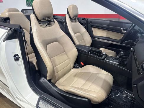 Used 2011 Mercedes-Benz E 550 Cabriolet image 11