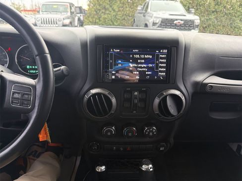 Used 2015 Jeep Wrangler Unlimited Sport w/ Quick Order Package 24S image 11