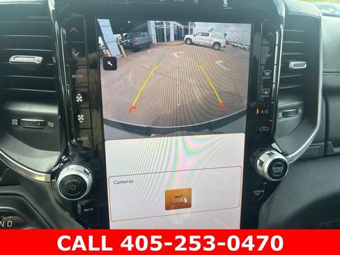 Used 2023 RAM 1500 Laramie AWD/4WD image 12