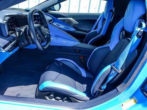 Used 2023 Chevrolet Corvette Stingray Premium Conv w/ Z51 Performance Package RWD image 19