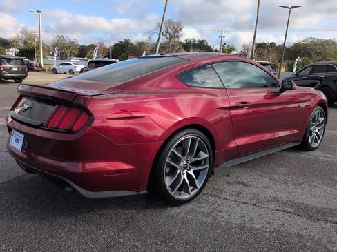 Used 2016 Ford Mustang Premium image 4