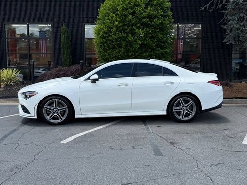 Used 2022 Mercedes-Benz CLA 250 4MATIC image 9