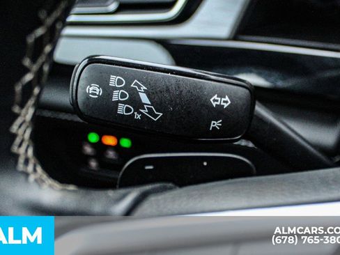 Used 2025 Volkswagen Atlas Cross Sport SE image 29