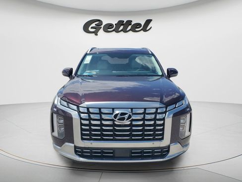Used 2024 Hyundai Palisade Calligraphy FWD image 2