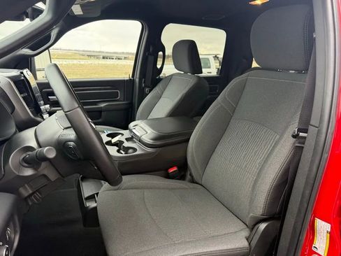 Used 2024 RAM 2500 Big Horn w/ Safety Group image 13