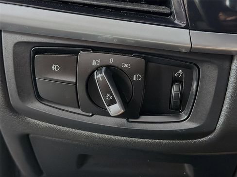 Used 2019 BMW X6 sDrive35i w/ M Sport Package RWD image 10