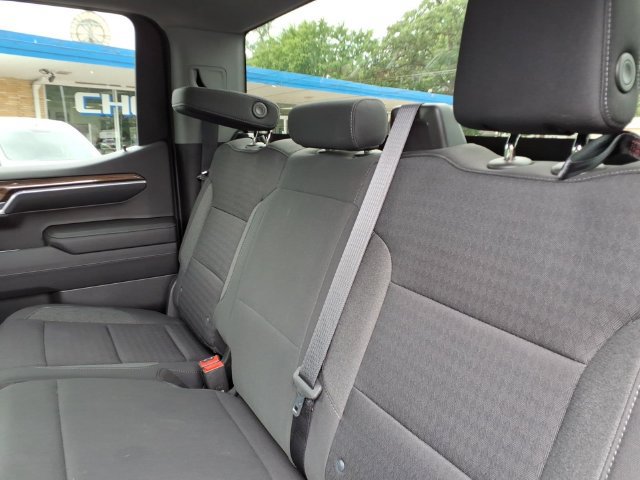 Used 2022 Chevrolet Silverado 1500 LT AWD/4WD image 11