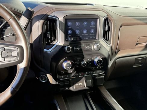 Used 2023 GMC Sierra 3500 Denali w/ Denali Ultimate Package image 27