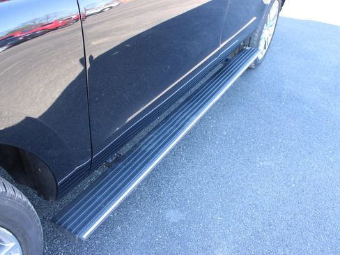 Used 2024 Ford Expedition Max Limited image 19