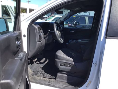 Used 2023 Chevrolet Silverado 1500 Custom RWD image 5