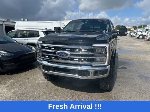 Used 2023 Ford F250 Lariat w/ Tow Technology Package AWD/4WD image 4