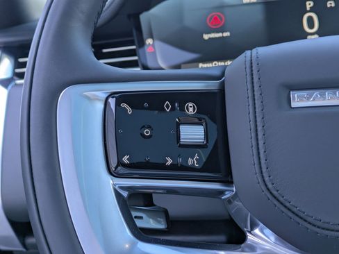 New 2026 Land Rover Range Rover SV AWD/4WD image 17