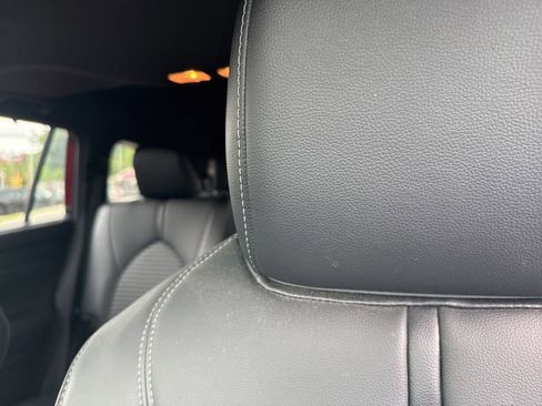 Used 2021 Toyota Highlander XSE FWD image 12