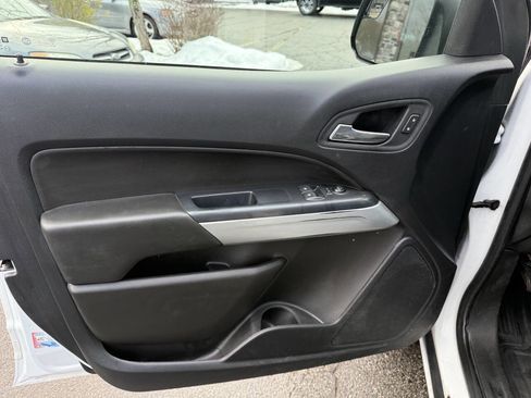 Used 2021 Chevrolet Colorado LT w/ Fleet Safety Package image 22