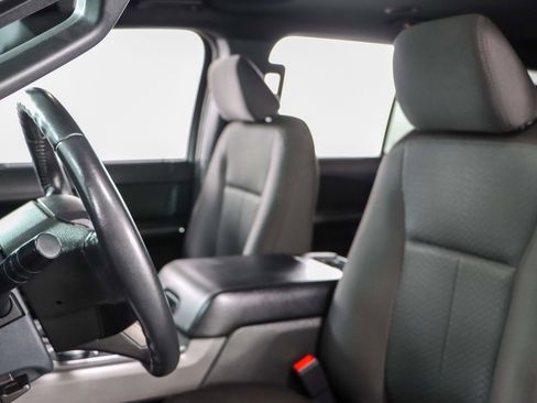 Used 2021 Ford Expedition XLT image 24