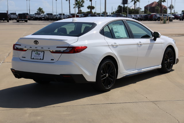New 2026 Toyota Camry SE w/ Multimedia Upgrade Package FWD image 7