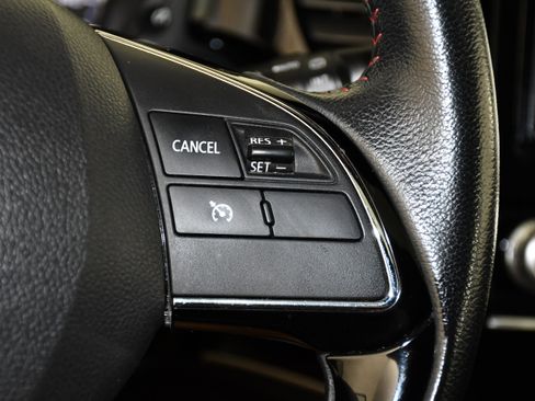 Used 2020 Mitsubishi Outlander LE AWD/4WD image 21