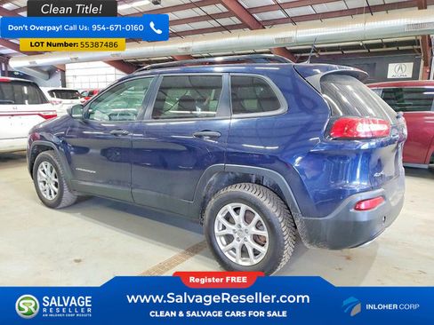 Used 2016 Jeep Cherokee Sport w/ Cold Weather Group AWD/4WD image 3