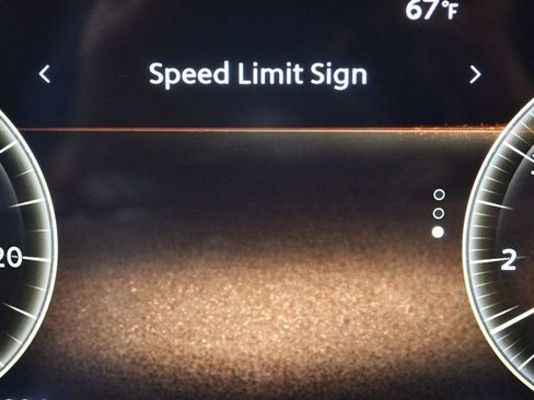 Used 2025 INFINITI QX80 Sensory image 52