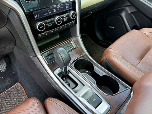 Used 2019 Subaru Ascent Touring image 19