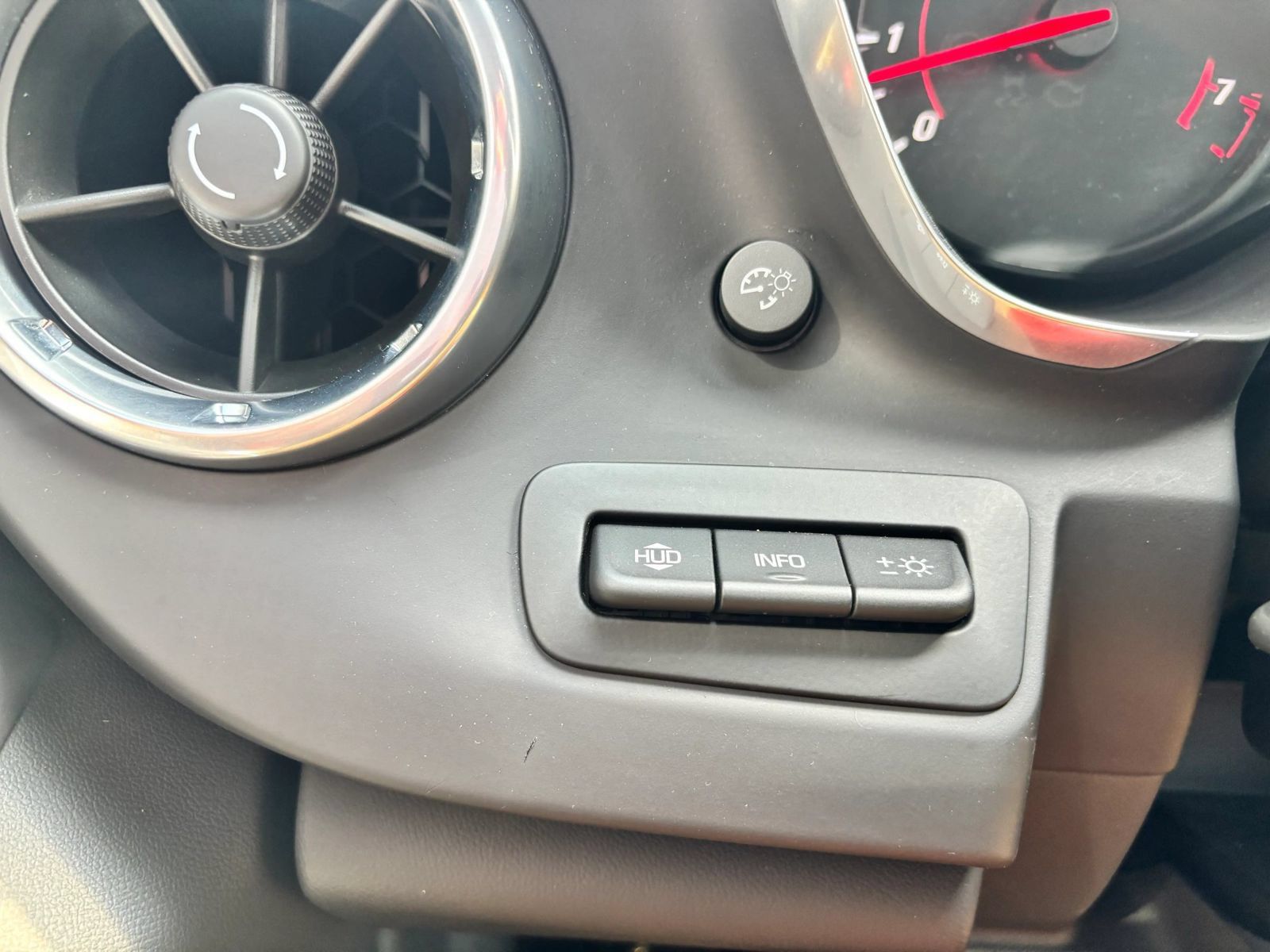 Used 2016 Chevrolet Camaro SS RWD image 32